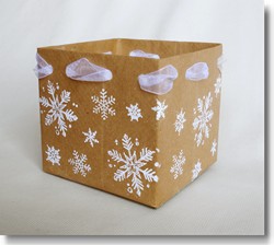 http://www.holiday-crafts-and-creations.com/images/gift_basket_making_ideas_milkstamp1.jpg